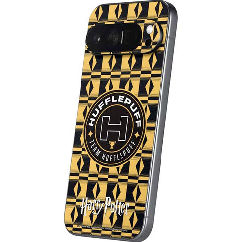 Wizarding Worlds Harry Potter Team Hufflepuff Pixel 9 Pro XL Skin